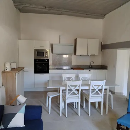 Apartment Torreillans - Nid Douillet